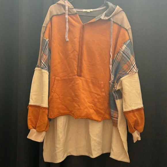 Oversize hooded sweatshirt - Picture 2 of 5